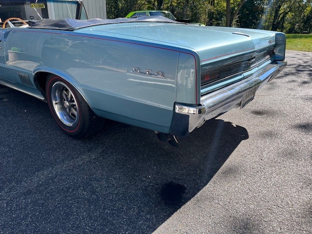 Pontiac-GTO-1964-Convertible-2