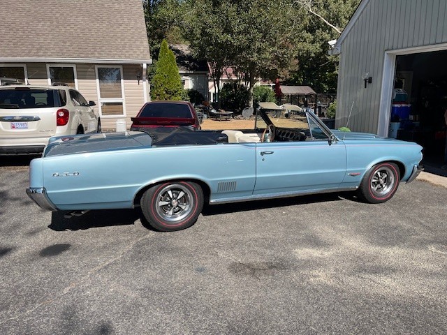 Pontiac-GTO-1964-Convertible-3