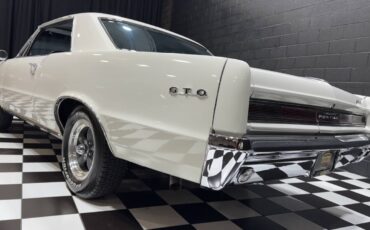 Pontiac-GTO-1964-Coupe-13