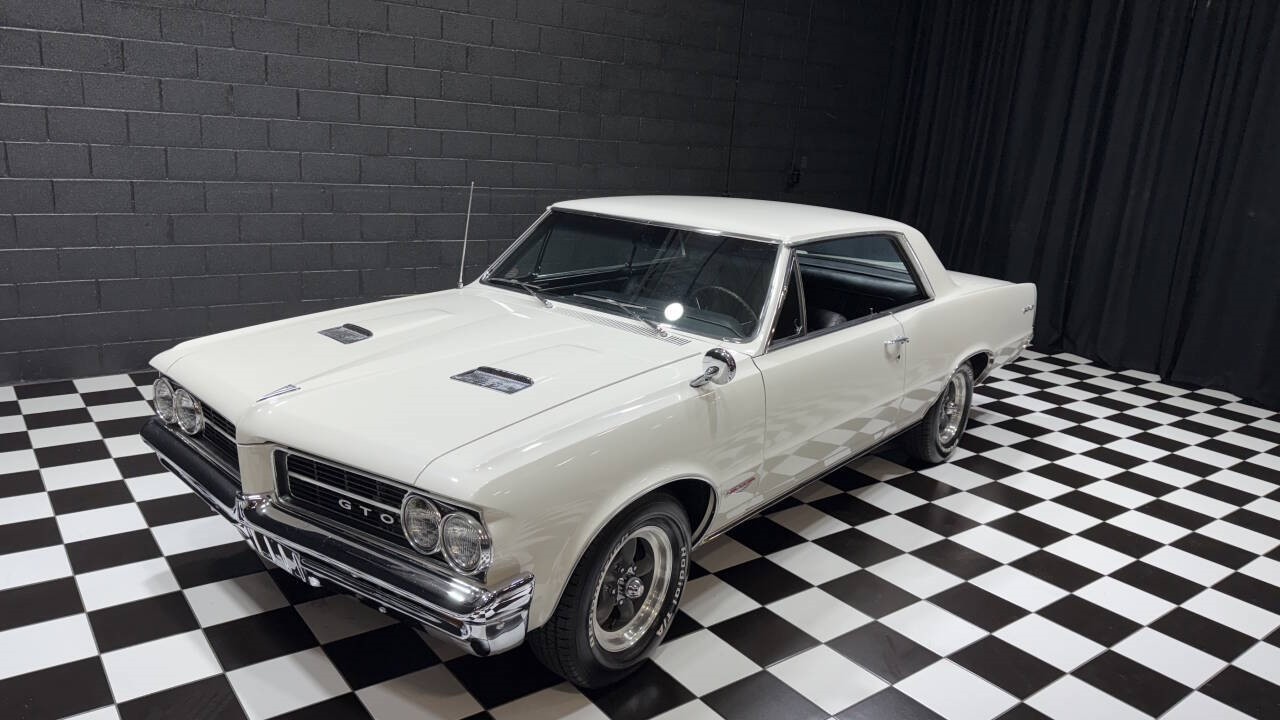 Pontiac-GTO-1964-Coupe-15