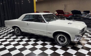 Pontiac-GTO-1964-Coupe-18