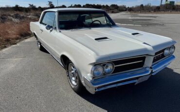 Pontiac-GTO-1964-Coupe-2