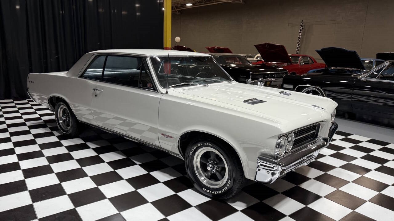 Pontiac-GTO-1964-Coupe-27