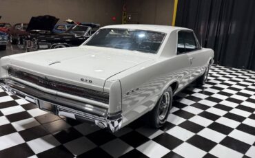 Pontiac-GTO-1964-Coupe-28