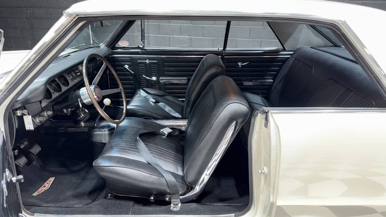 Pontiac-GTO-1964-Coupe-31
