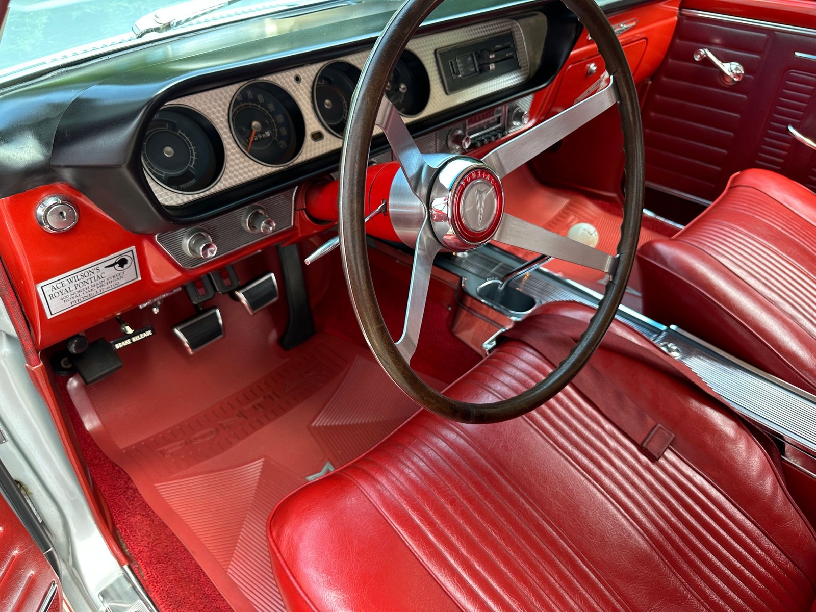 Pontiac-GTO-1964-Coupe-38