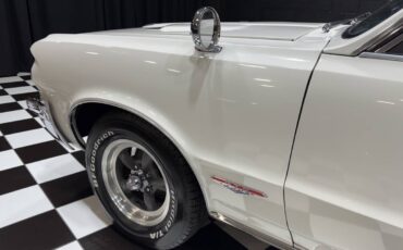 Pontiac-GTO-1964-Coupe-9