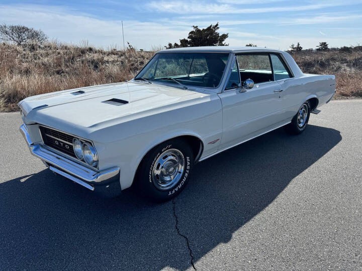 Pontiac-GTO-1964-Coupe