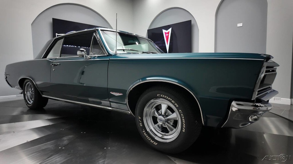 Pontiac-GTO-1965-11