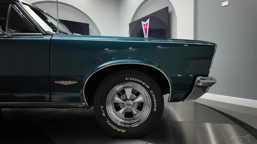 Pontiac-GTO-1965-13