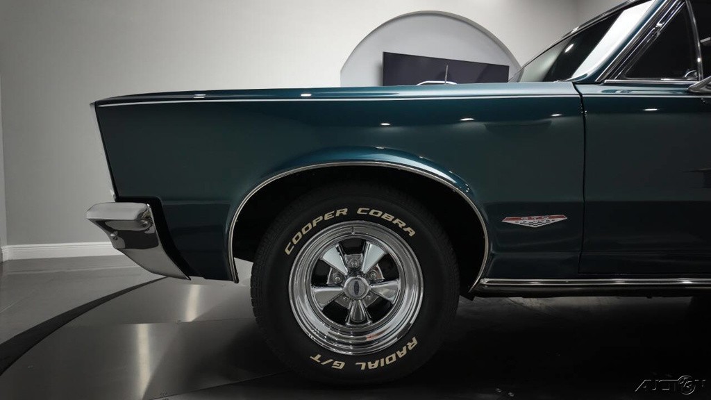 Pontiac-GTO-1965-17