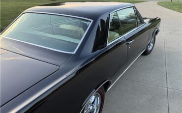 Pontiac-GTO-1965-2-Door-Coupe-13