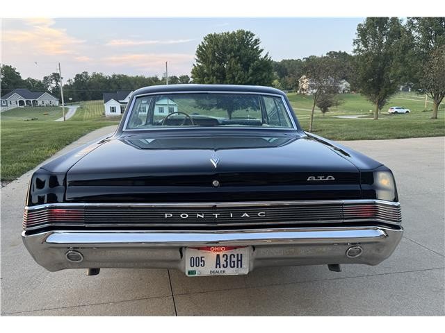 Pontiac-GTO-1965-2-Door-Coupe-2