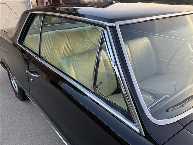 Pontiac-GTO-1965-2-Door-Coupe-39