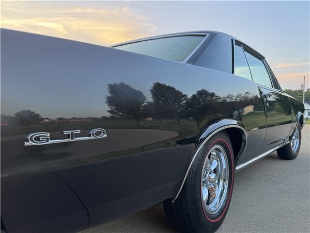 Pontiac-GTO-1965-2-Door-Coupe-4