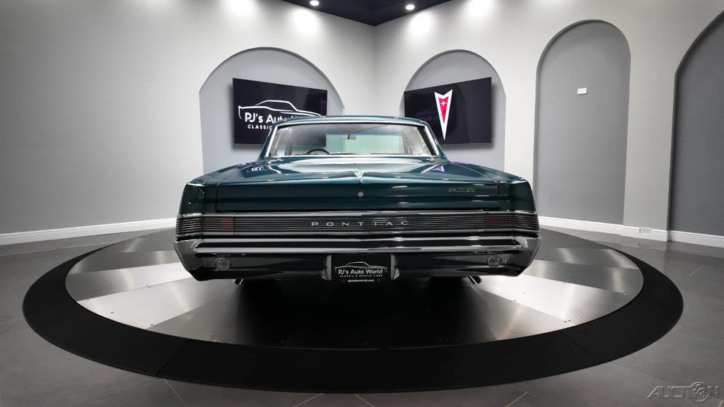 Pontiac-GTO-1965-20