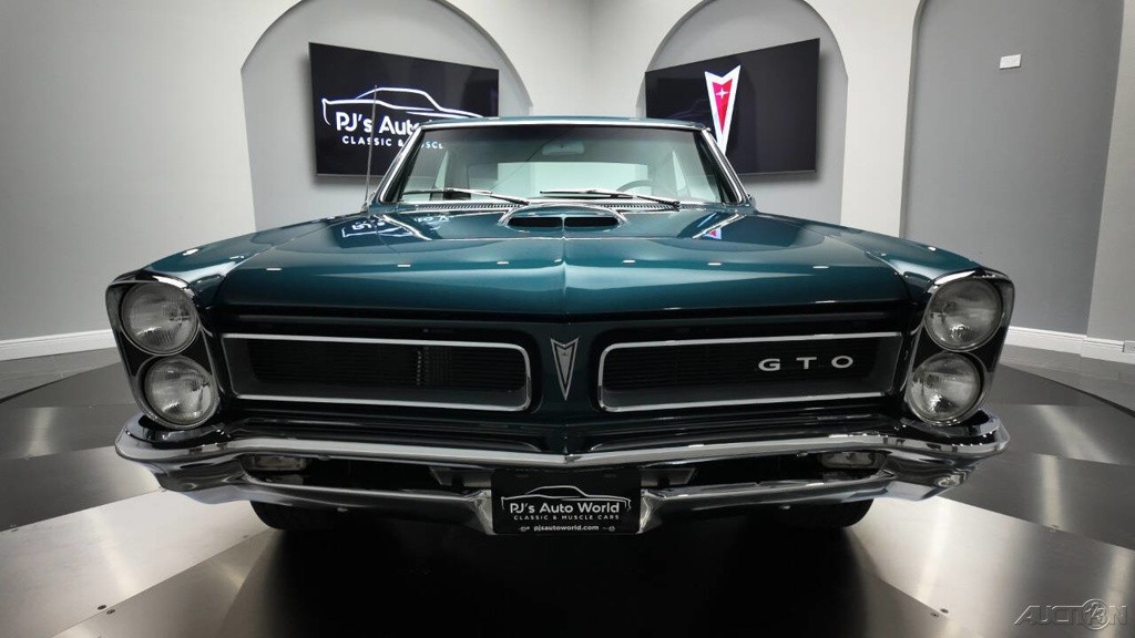 Pontiac-GTO-1965-9