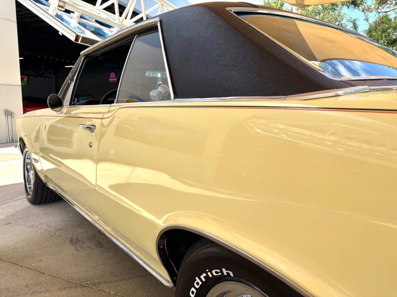 Pontiac-GTO-1965-Coupe-14