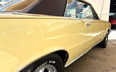 Pontiac-GTO-1965-Coupe-17
