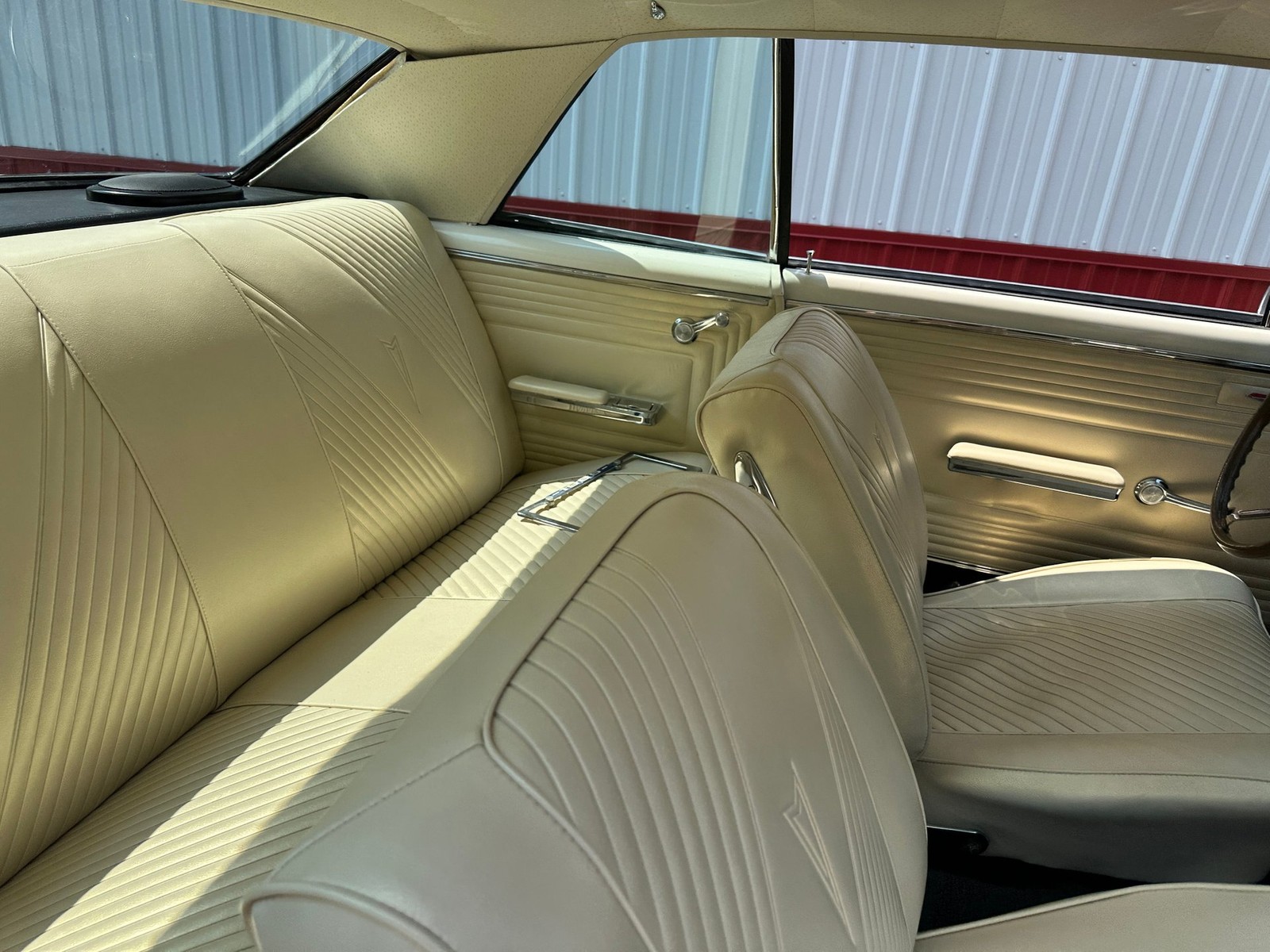 Pontiac-GTO-1965-Other-35