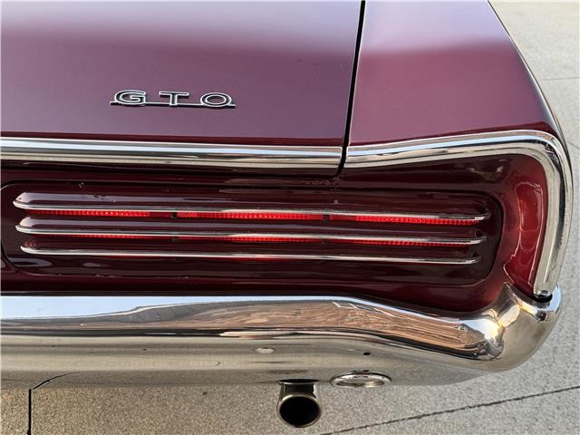 Pontiac-GTO-1966-2-Door-Coupe-15