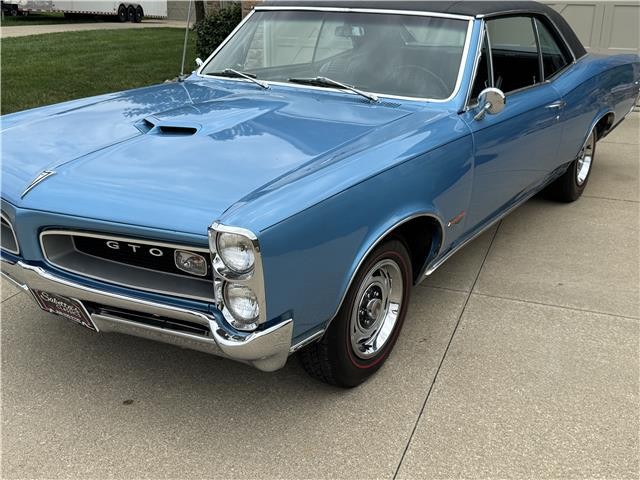 Pontiac-GTO-1966-2-Door-Coupe-23