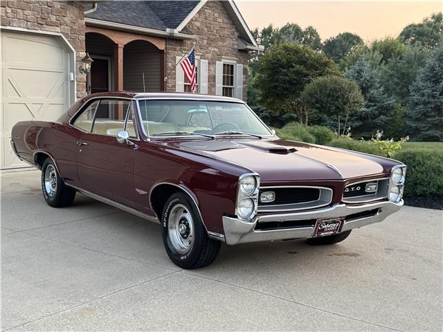 Pontiac GTO 1966 2 Door Coupe