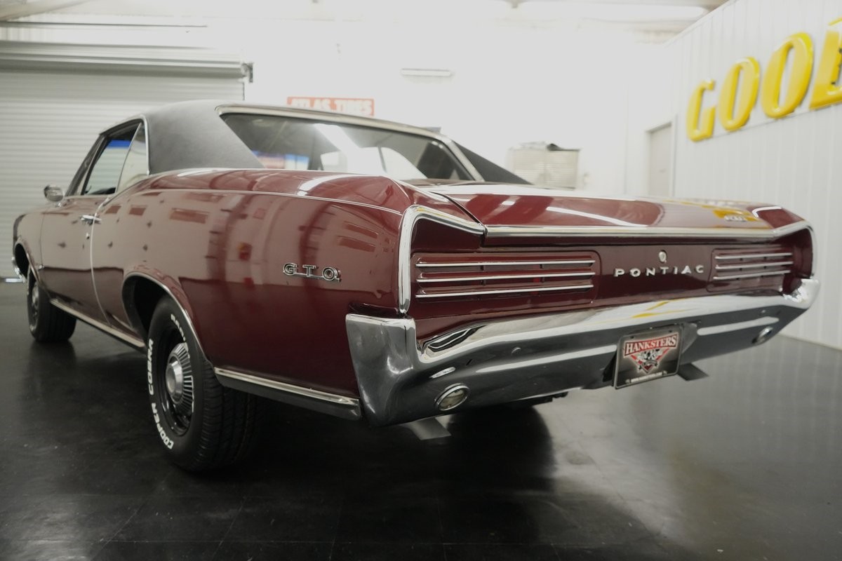Pontiac-GTO-1966-7