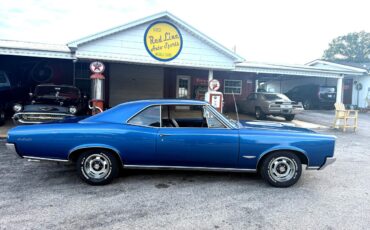 Pontiac-GTO-1966-American-Muscle-Car-3