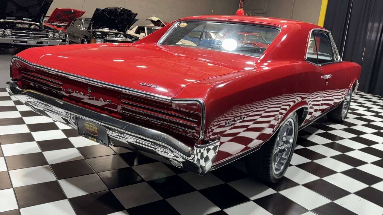 Pontiac-GTO-1966-Coupe-11