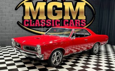 Pontiac-GTO-1966-Coupe