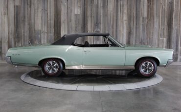 Pontiac-GTO-1967-Award-Winning-7