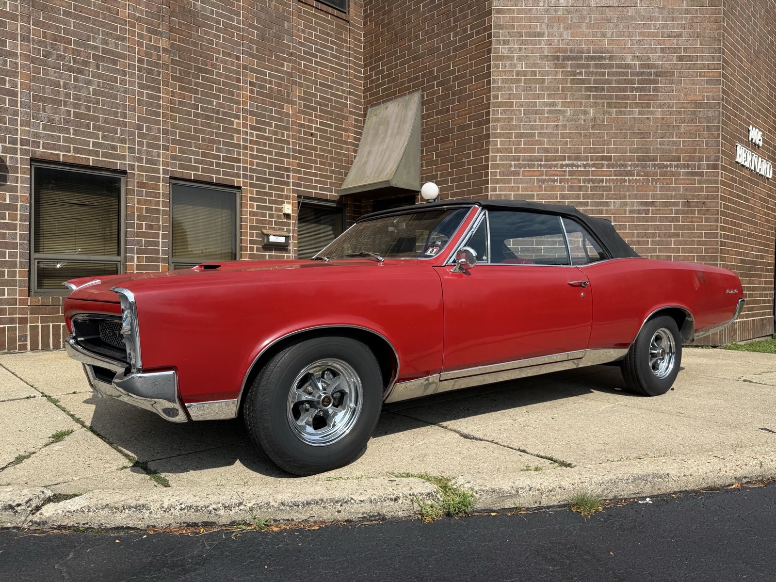 Pontiac-GTO-1967-Convertible-1