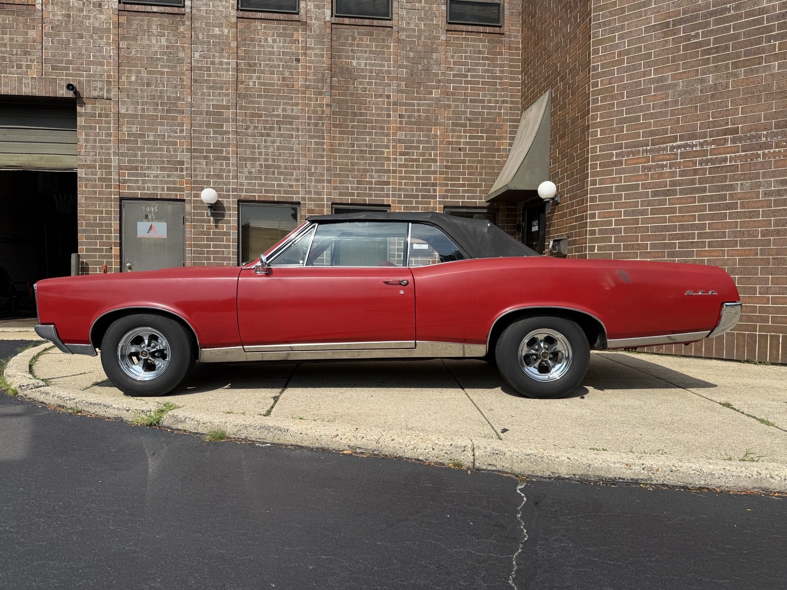 Pontiac-GTO-1967-Convertible-2