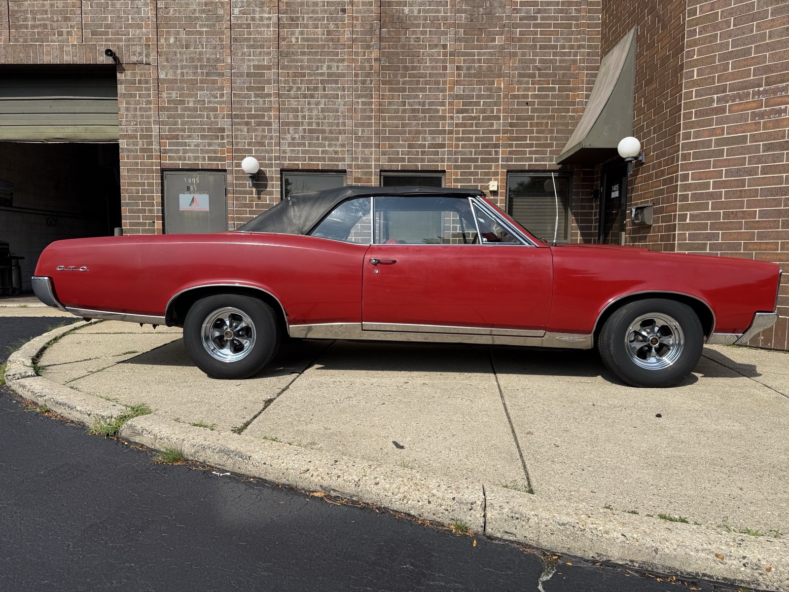 Pontiac-GTO-1967-Convertible-8