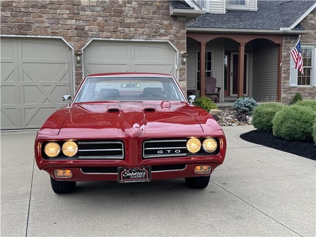 Pontiac-GTO-1969-2-Door-Coupe-1