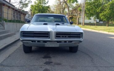 Pontiac-GTO-1969-hardtop-4