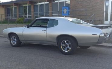 Pontiac-GTO-1969-hardtop-6