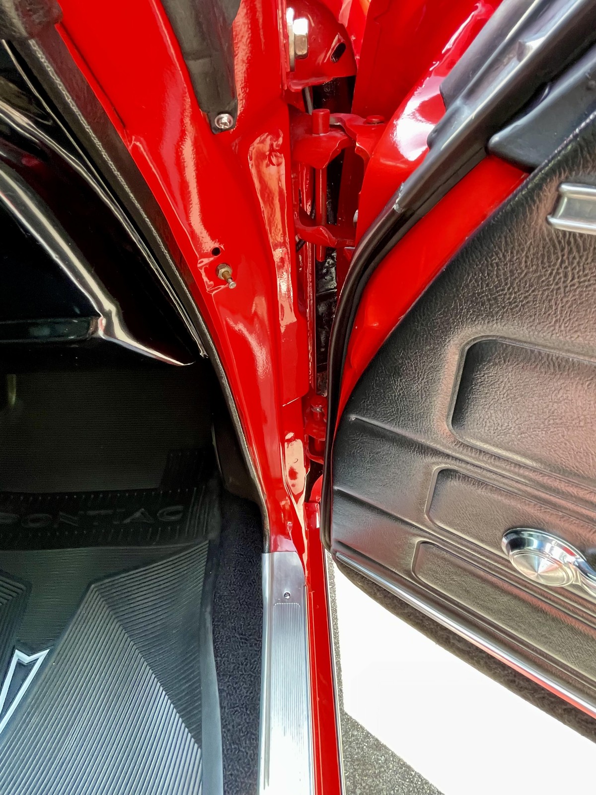Pontiac-GTO-Coupe-1968-Rotisserie-Restoration-32