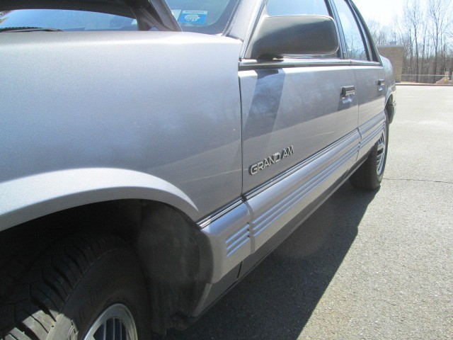 Pontiac-Grand-Am-1991-Sedan-10