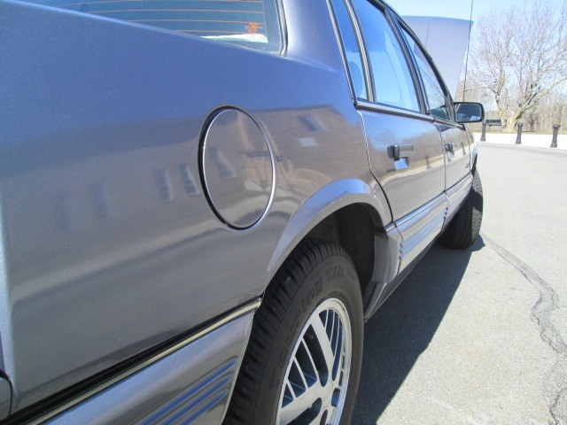 Pontiac-Grand-Am-1991-Sedan-11