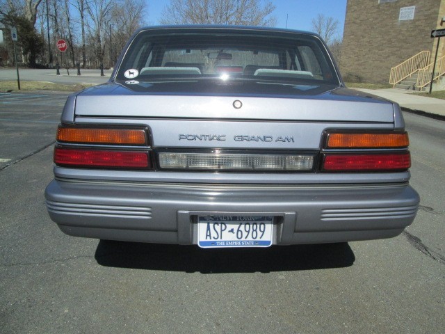 Pontiac-Grand-Am-1991-Sedan-3
