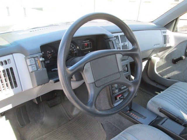 Pontiac-Grand-Am-1991-Sedan-4