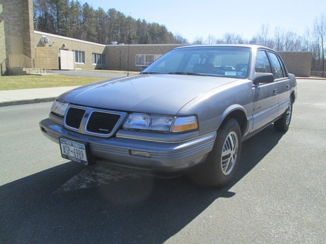 Pontiac-Grand-Am-1991-Sedan