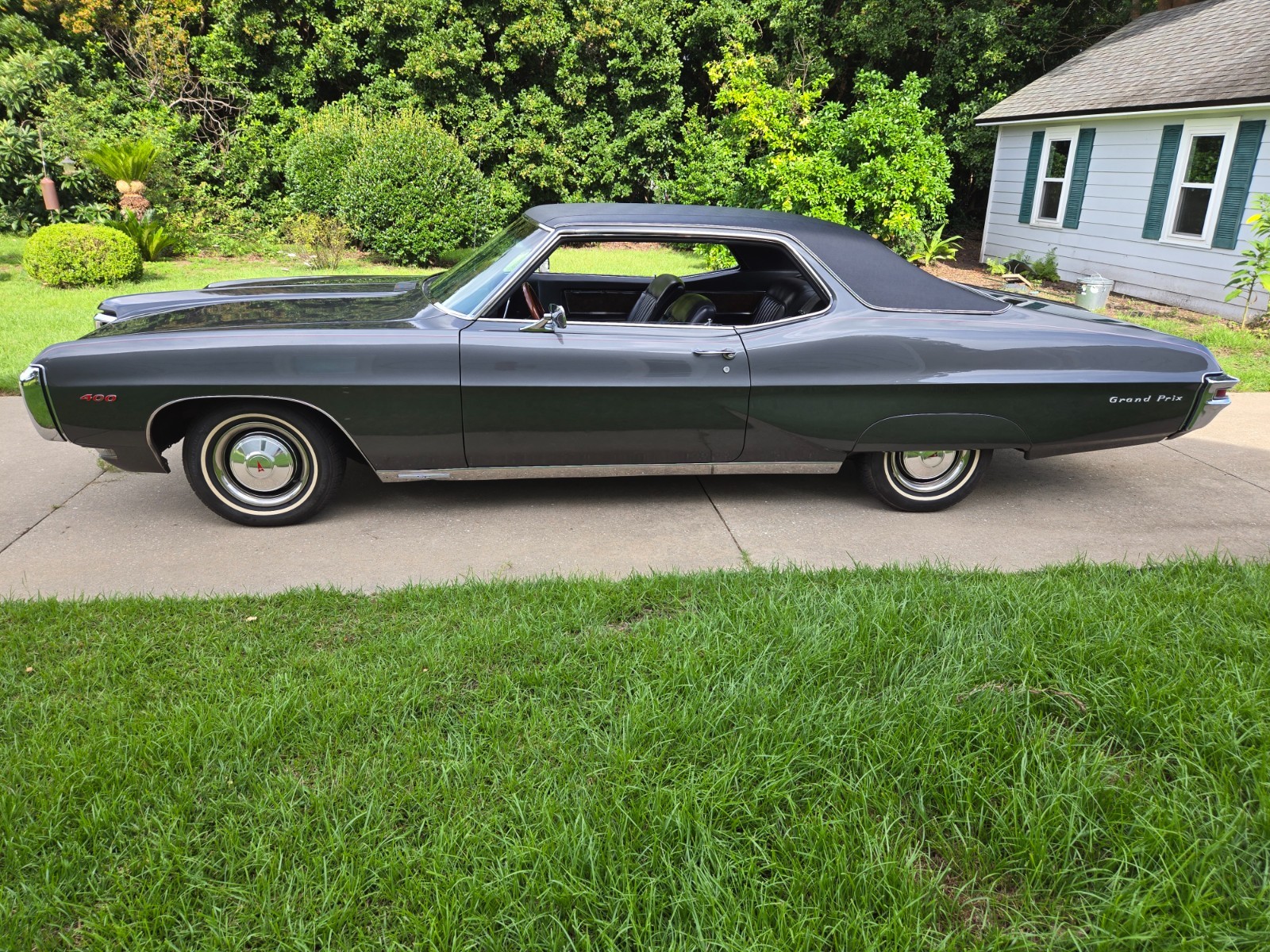 Pontiac-Grand-Prix-1968-Coupe-2