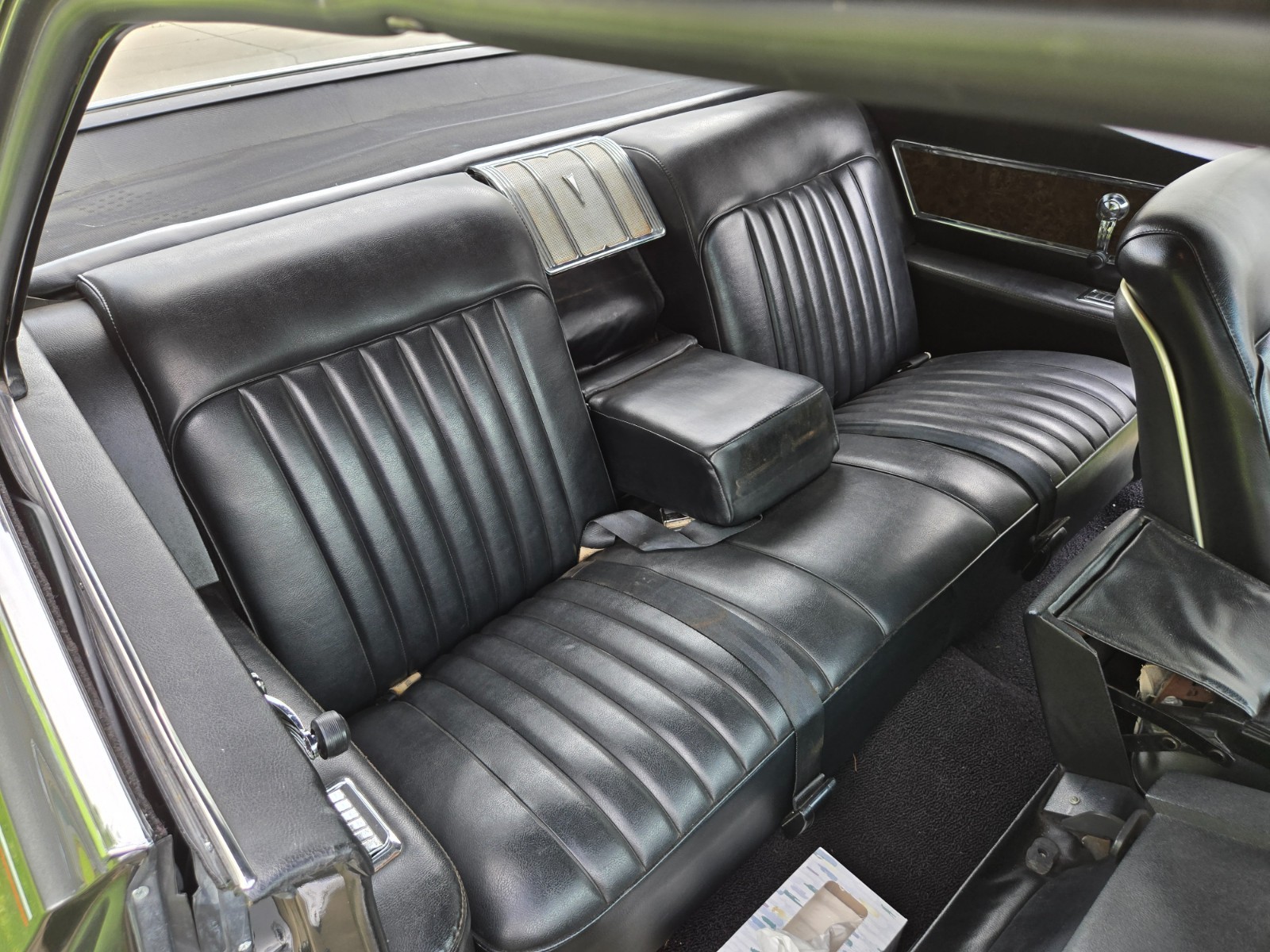Pontiac-Grand-Prix-1968-Coupe-22