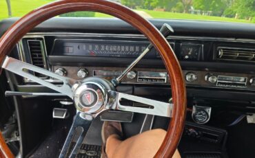 Pontiac-Grand-Prix-1968-Coupe-32