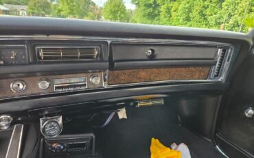 Pontiac-Grand-Prix-1968-Coupe-33