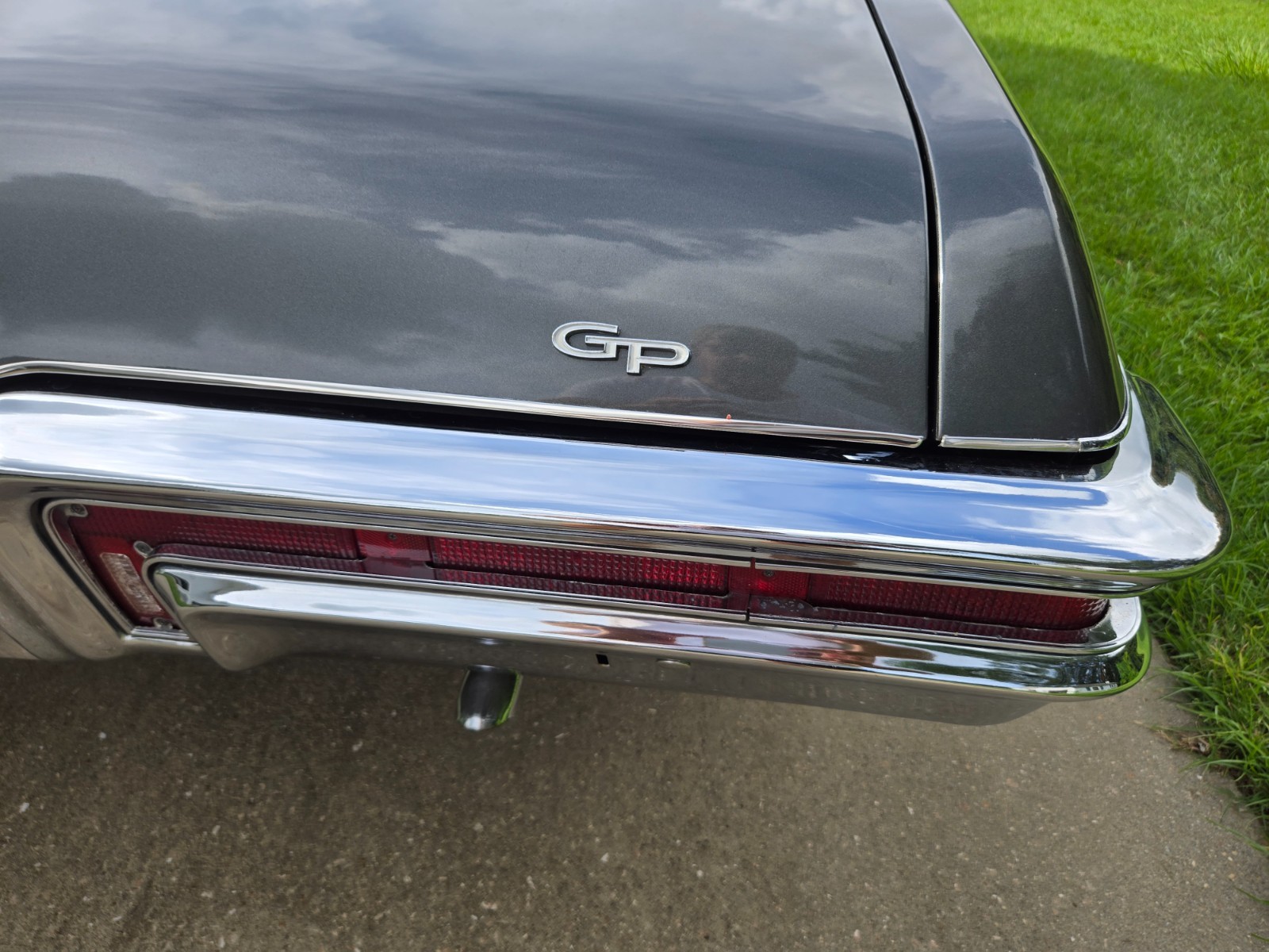 Pontiac-Grand-Prix-1968-Coupe-38