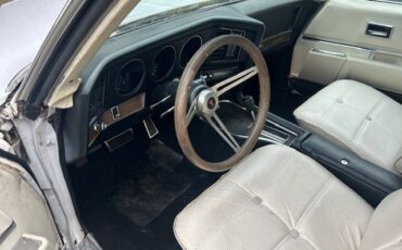 Pontiac-Grand-Prix-1972-Coupe-6